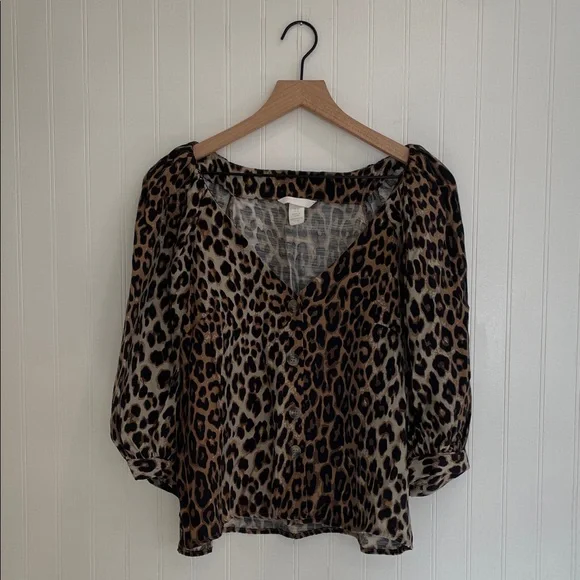 H&M Leopard Print V-Neck Button Down Elbow Length Puff Sleeve Blouse Boho Size M - Picture 3 of 10